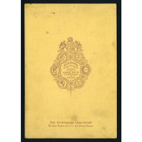 Bülch műterem, Pest, elegáns család portréja, 1860-as évek, Eredeti kabinetfotó, szélein festéknyomok.  