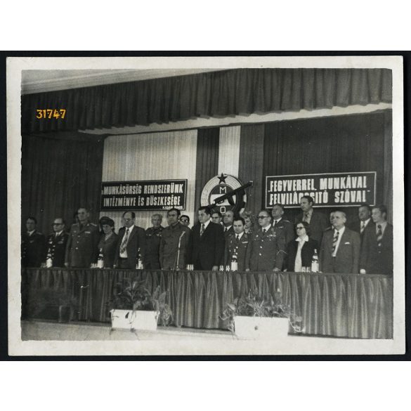 Munkásőr vezetők gyűlése, katona, egyenruha, Kádár János idézet, szocializmus, 1960-as évek, Eredeti fotó, papírkép.  