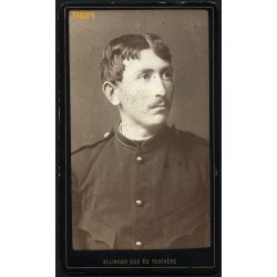   Ellinger Ede és Testvére műterem, Budapest, magyar katona egyenruhában, portré, bajusz, 1870-es évek, Eredeti CDV, vizitkártya fotó gyönyörű hátlappal. 