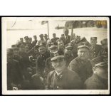 Budapest Székesfővárosi Közlekedési Részvénytársaság (BSZKRT) dolgozói utaznak, kártyáznak egy ladikban, egyenruha, jármű, közlekedés, 1930-as évek, Eredeti fotó, papírkép. 