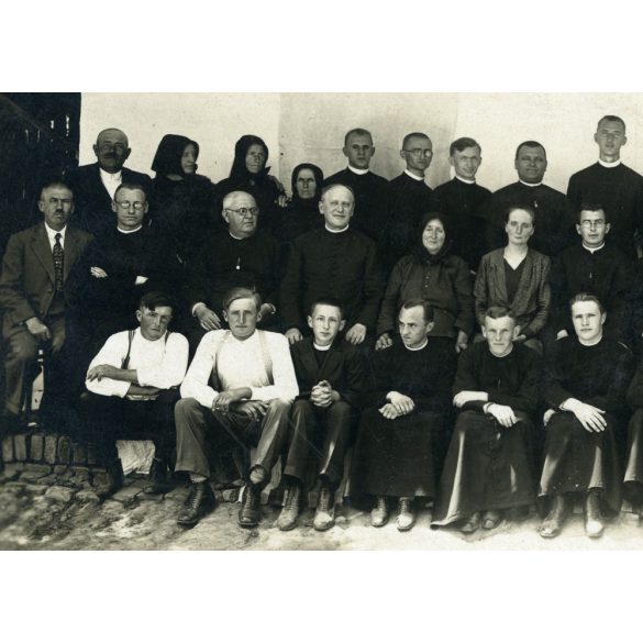Foto "MIRA", Kúla, Vajdaság, csoportkép egyházi személyekkel, pap, teológus, helytörténet, 1930-as évek, Eredeti fotó, papírkép. 