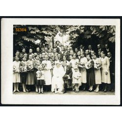   Esküvő, menyasszony, vőlegény, násznép virágokkal, Németbóly (Bóly), Baranya megye, helytörténet, 1930., 1930-as évek, Eredeti fotó, papírkép.  