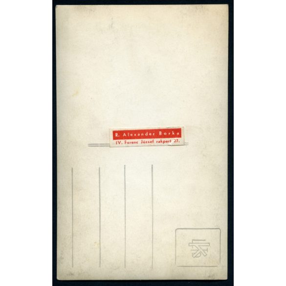 R. Alexander Borka műterme, Budapest, elegáns nő modern ruhában, modern frizurával, portré, 1930-as évek. Eredeti fotó, papírkép.   