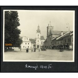   Utcakép, Rozsnyó, Felvidék, magyar felirat, autó, templom, helytörténet, 1940, 1940-es évek, Eredeti fotó, kartonra ragasztott papírkép.   