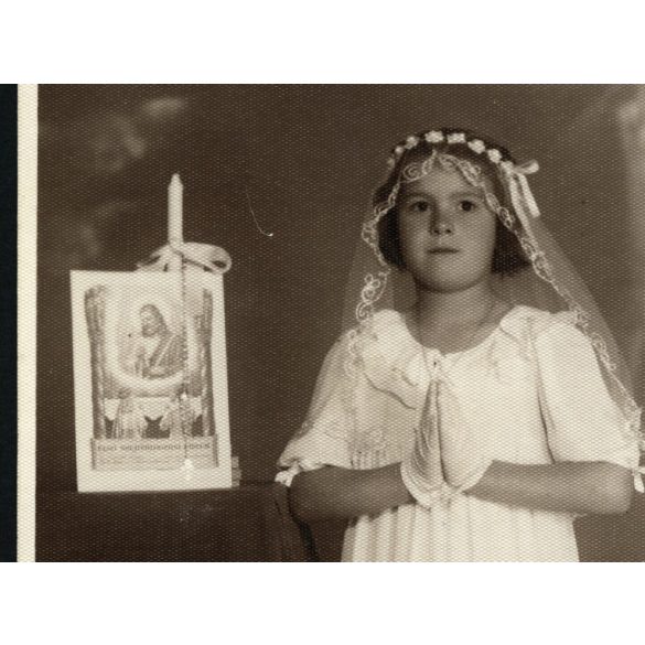 "Edison" műterem, Budapest, elsőáldozó kislány különös háttérrel, ünnep, egyház, vallás, 1930-as évek, Eredeti fotó, papírkép.  