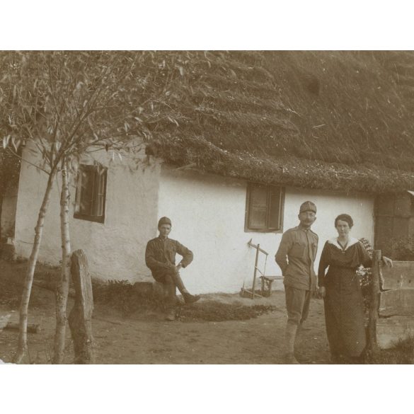 Ismeretlen magyar falu, magyar katona egyenruhában, bajusszal, 1. világháború, 1910-es évek, Eredeti fotó, papírkép.  