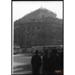   Nemzeti színház a bontása elkezdésének idején, Budapest, autóbusz, villamos, jármű, közlekedés, 1965., 1960-as évek, Eredeti fotó, papírkép.   