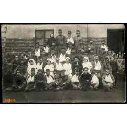   Katonakórház, Losoncapátfalva, Felvidék, a San folyó körüli harcokban megsebesült magyar és német katonák ápolónőkkel, Kelemen József katona, egyenruha, 1. világháború, helytörténet, 1914. október, 19