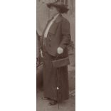 Brenndörfer család, Mátyásföld (Budapest), Emma utca 8., táska, bot, esernyő, kalap, helytörténet, 1913. augusztus, 1910-es évek, Eredeti fotó, papírkép. 