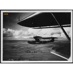   Nagyobb méret, Doriner DO-18 felderítő 'repülő csónak',  német légierő, 2. világháború, repülő, 1930-as évek, Eredeti sajtófotó, pecséttel jelzett, sorszámozott papírkép.   