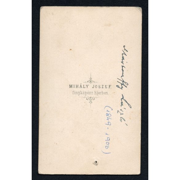 Mihály József fényképész, Eger, elegáns ifjú, Mártonffy László kalappal, magyaros ruhában, 1860-as évek, Eredeti CDV, vizitkártya fotó hátulján feliratozva.  