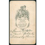 Mihály József fényképész, Eger, elegáns  hölgyek portréja, Tamár Etelka, Tamár Jolán, Polereczki Hermin, 1860-as évek, Eredeti CDV, vizitkártya fotó hátulján feliratozva. 