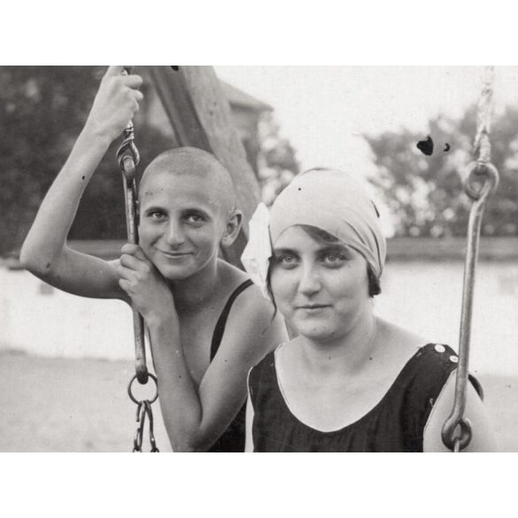 Fürdőzők a Kristály strandfürdőben, Rákosfalu, (Rákosfalva, Budapest), fürdőruha, helytörténet, 1928, 1920-as évek, Eredeti fotó, papírkép.   