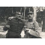 Mátrai műterem, Budapest, sebesült katonák egy katonakórház udvarán,  érdemrend, egyenruha, 1. világháború, 1915, 1910-es évek, Eredeti fotó, papírkép. 