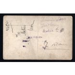 Margit műterem, Simon Teréz (Jászberény, Szomor utca 7.), fiatal nő, fekete ruhában, különös háttér, helytörténet, 1920-as évek, Eredeti fotó, papírkép, törésnyomokkal.   