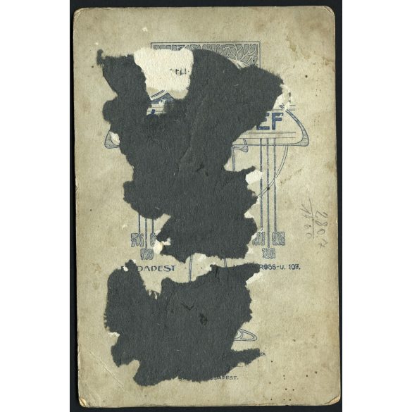 Tóth műterem, Budapest, esküvő, katona egyenruhában, érdemrendekkel, menyasszony, vőlegény, bajusz, 1. világháború, 1910-es évek, Eredeti kabinetfotó, hátoldalán ragasztásnyomokkal.   