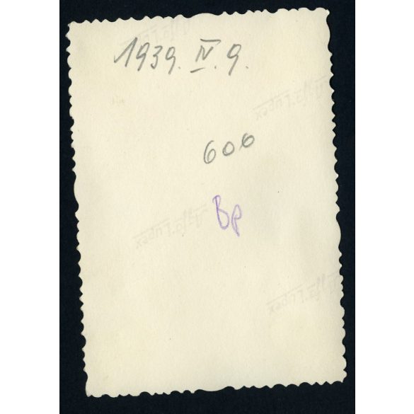 Józsefvárosi Telefonközpont, Budapest, csinos lány a Horváth Mihály téren, 1939, 1930-as évek, Eredeti fotó, papírkép.  