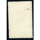 Fiú a Margitszigeten, Budapest, háttérben a Margit fürdő épülete, szabadtéri színpad, víztorony, helytörténet, 1930-as évek, Eredeti fotó, papírkép.   