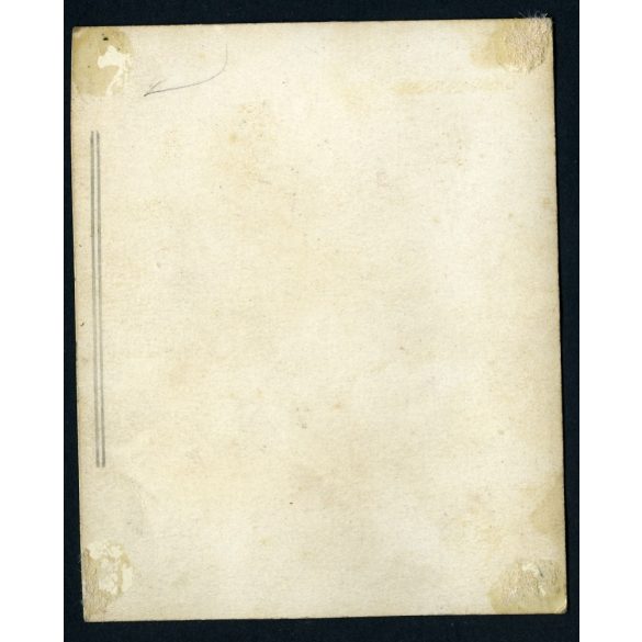 Ismeretlen vásári-gyorsfényképészeti műterem, férfiak a "Hotel Amerika" előtt, különös háttér, 1920-as évek, Eredeti fotó, papírkép.   