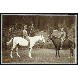   Magyar katonák lóháton, egyenruha, 1. világháború, 1910-es évek, Eredeti fotó, papírkép.   