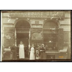   Ratkowszky Dezső hús csarnoka, Budapest, Szondi utca 42/A – Rózsa utca 99/A sarokház, Terézváros, üzlet, kirakat, hentes, mészáros, foglalkozás, helytörténet, 1920-as évek, Eredeti fotó, papírkép.    