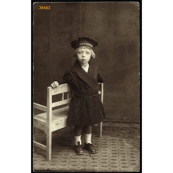 S.M.S MOEVE, (Möwe, Möve), kislány matróz ruhában, 1. világháború, hajó, katona, 1910-es évek, Eredeti fotó, papírkép.  