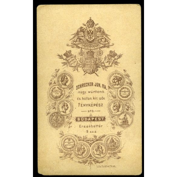 Schrecker Ignác fia műterem, Budapest, elegáns férfi szakállal, portré, 1880-as évek, a műterem 1-2 évig működött. Eredeti CDV, ritka vizitkártya fotó.   