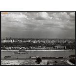 Nagyobb méret, Szendrő István fotóművészeti alkotása, Margitsziget, Nemzeti Sportuszoda, 1930-as évek. Eredeti, pecséttel jelzett fotó, papírkép, Agfa Brovira papíron. 