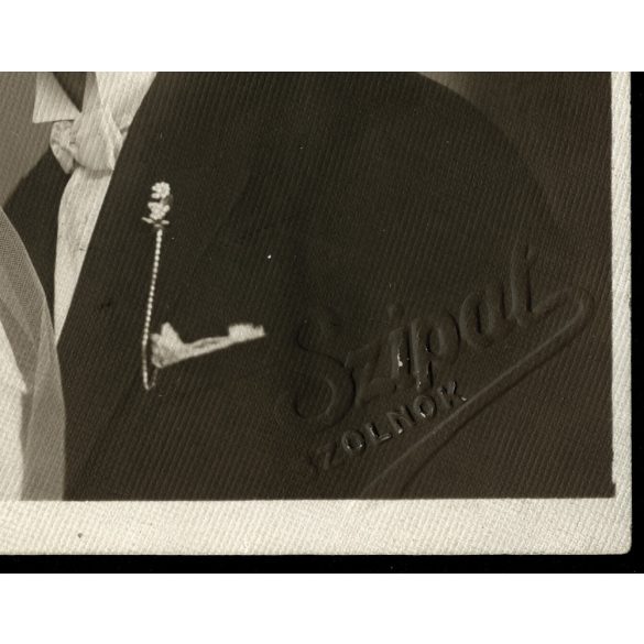 Szipál műterem, Szolnok, eküvő, menyasszony, vőlegény, 1930, 1930-as évek. Eredeti fotó, mélynyomóval jelzett papírkép.  