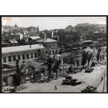 Nagyobb méret, Szendrő István fotóművészeti alkotása. Budapest, Alkotás út,  Déli pályaudvar, a háború után, romos házak, szétlőtt tank, 2. világháború, 1945, 1940-es évek. Eredeti, pecséttel jelzett 