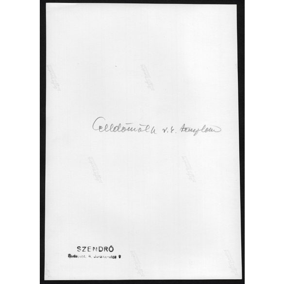 Nagyobb méret, Szendrő István fotóművészeti alkotása. Celldömölk, Vas megye, Nagyboldogasszony templom, helytörténet, 1930-as évek. Eredeti, pecséttel jelzett fotó, papírkép, Agfa Brovira papíron. Dek