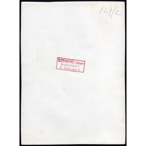 Nagyobb méret, Szendrő István fotóművészeti alkotása. Szent Jobb körmenet a budai Várban, Budapest, katonák, koronaőrök,1930-as évek. Eredeti, pecséttel jelzett fotó, papírkép. Dekorációnak, ajándékna