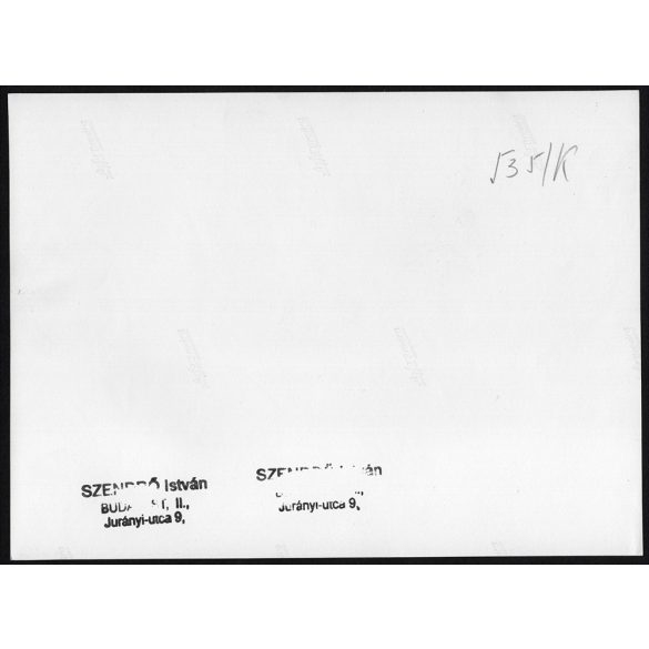 Nagyobb méret, Szendrő István fotóművészeti alkotása. Robbanómotoros repülőmodell építés, 1930-as évek. Eredeti, pecséttel jelzett fotó, papírkép, Agfa Brovira papíron. Dekorációnak, ajándéknak is kiv