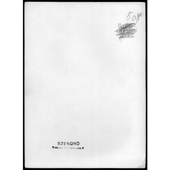 Nagyobb méret, Szendrő István fotóművészeti alkotása. Gyerekek az erdőben, 1930-as évek. Eredeti, pecséttel jelzett fotó, papírkép. Dekorációnak, ajándéknak is kiváló. 