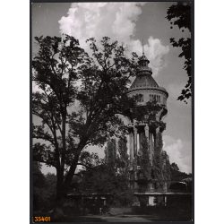   Nagyobb méret, Szendrő István fotóművészeti alkotása. Budapest, Margitszigeti Szabadtéri Színpad, 1930-as évek. Eredeti, pecséttel jelzett fotó, papírkép, Agfa Brovira papíron. Dekorációnak, ajándékna