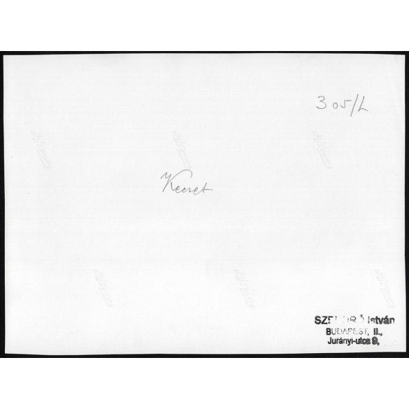 Nagyobb méret, Szendrő István fotóművészeti alkotása. Fiatalok, Kecseti (Hargita megye) népviseletben , 1930-as évek. Eredeti, pecséttel jelzett fotó, papírkép, Agfa Brovira papíron. Dekorációnak, ajá