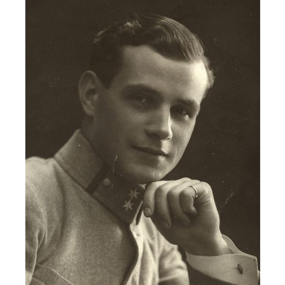 Dunky fivérek műterme, Kolozsvár, Erdély, Várkonyi Mihály (Victor Varconi) színművész privát fotója, katona, egyenruha, film, színház, művészet, 1. világháború, 1917, 1910-es évek. Eredeti fotó, papír