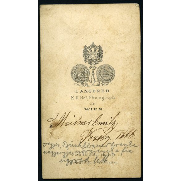 L'Angerer műterem, Bécs, Ausztria, Meitner Emil későbbi ügyvéd portréja, Büchlbauer család, magyaros ruha, 1860-as évek, Eredeti CDV, feliratozott vizitkártya fotó.   méret megközelítőleg (centiméterb