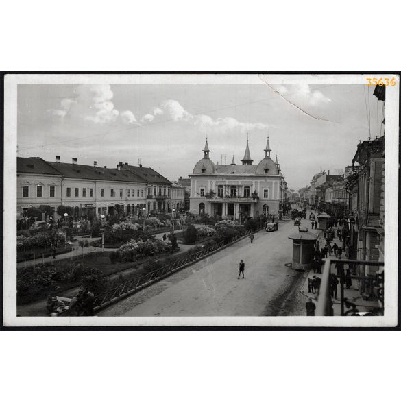 Fő tér, Máramarossziget, Erdély, üzlet, kirakat, város, közlekedés, 2. világháború, helytörténet, 1943, 1940-es évek, Eredeti képeslap fotó, papírkép. 