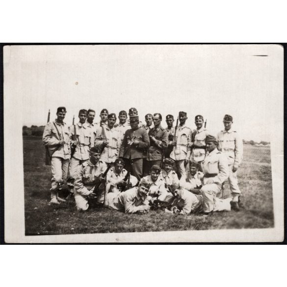 Magyar katonák gyakorlaton, Gyöngyös, egyenruha, puska, fegyver, helytörténet, 1929. augusztus, 1920-as évek, Eredeti fotó, papírkép. 