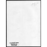 Nagyobb méret, Szendrő István fotóművészeti alkotása. Kislány játékmacival, 1930-as évek. Eredeti, pecséttel jelzett fotó, papírkép, Agfa Brovira papíron. Dekorációnak, ajándéknak is kiváló. 