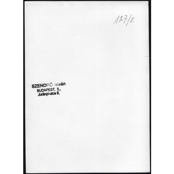 Nagyobb méret, Szendrő István fotóművészeti alkotása. Budapest, Budai vár, Szent István lovasszobra, ünnepség, 1930-as évek. Eredeti, pecséttel jelzett fotó, papírkép. Dekorációnak, ajándéknak is kivá