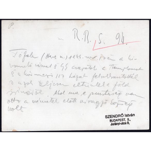 Nagyobb méret, Szendrő István fotóművészeti alkotása. Tófalu (Heves megye) maradványai, miután a kivonuló német csapatok a legtöbb házat felrobbantották, 2. világháború, 1944, 1940-es évek. Eredeti, p