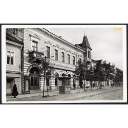   Beszterce, Erdély, Fritsch szálloda, belváros, 2. világháború, helytörténet, 1943, 1940-es évek, Eredeti képeslapfotó, papírkép.   