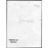 Nagyobb méret, Szendrő István fotóművészeti alkotása. Fiatal pár, Gyimesközéploki (Hargita megye) népviseletben, 1930-as évek. Eredeti, pecséttel jelzett fotó, papírkép, Agfa Brovira papíron. Dekoráci