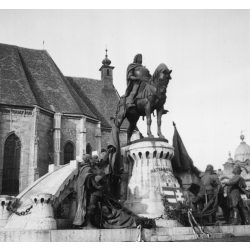   Kolozsvár, Erdély, Mátyás király lovasszobra, helytörténet, 1940. október 25, 1940-es évek, Eredeti fotó, papírkép.  