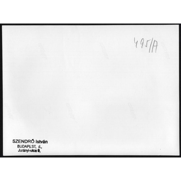 Nagyobb méret, Szendrő István fotóművészeti alkotása. Lányok fátyolban, balerinák, 1930-as évek. Eredeti, pecséttel jelzett fotó, papírkép, Agfa Brovira papíron. Dekorációnak, ajándéknak is kiváló. 