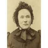 Heinrich Adleff műterme, Brassó, Erdély, elegáns hölgy különös kalapban, 1890-es évek, Eredeti kabinetfotó.   