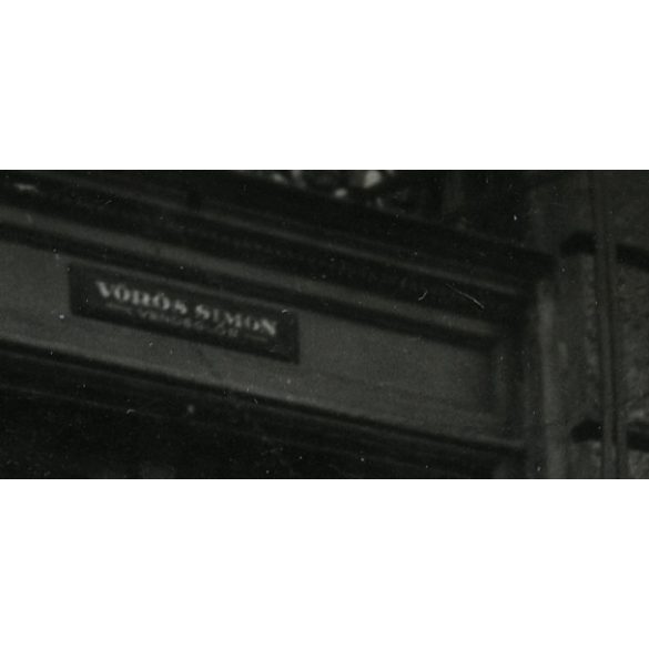 vitéz Vörös Simon vendéglős mester kirakata, Budapest, pincér kisfiúval, Ferenc körút 44, Ferencváros, üzlet, kocsma, foglalkozás, hirdetés, 1930-as évek, Eredeti fotó, papírkép 'Vörös József' bélyegz