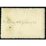 Vidám csoport vasúti megállóhelyen, Kisköre, vonat, állomás, közlekedés, Heves megye, helytörténet, 1939, 1930-as évek, Eredeti fotó, papírkép. 